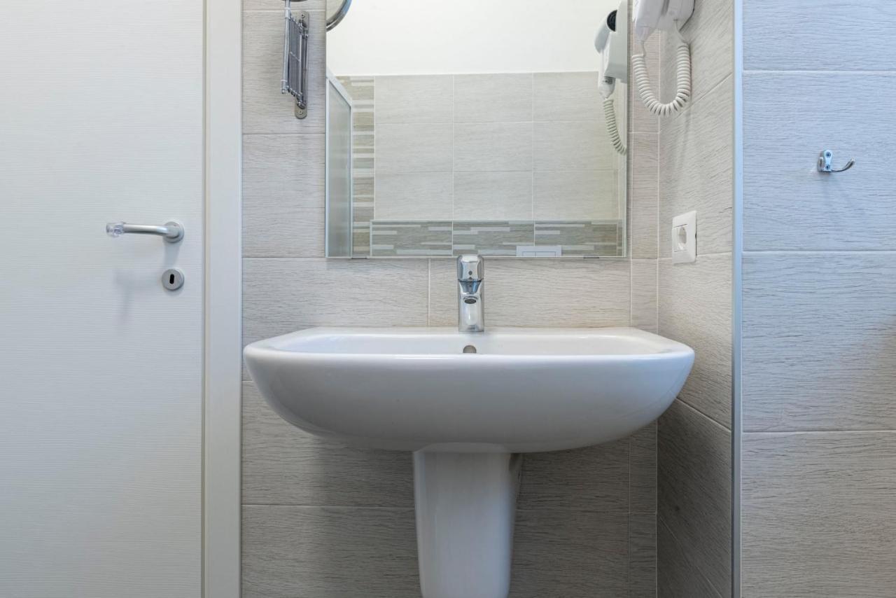 Leader Apartment 4 - Monzino - Hockey Msg Arena - Linate - Milánó Kültér fotó